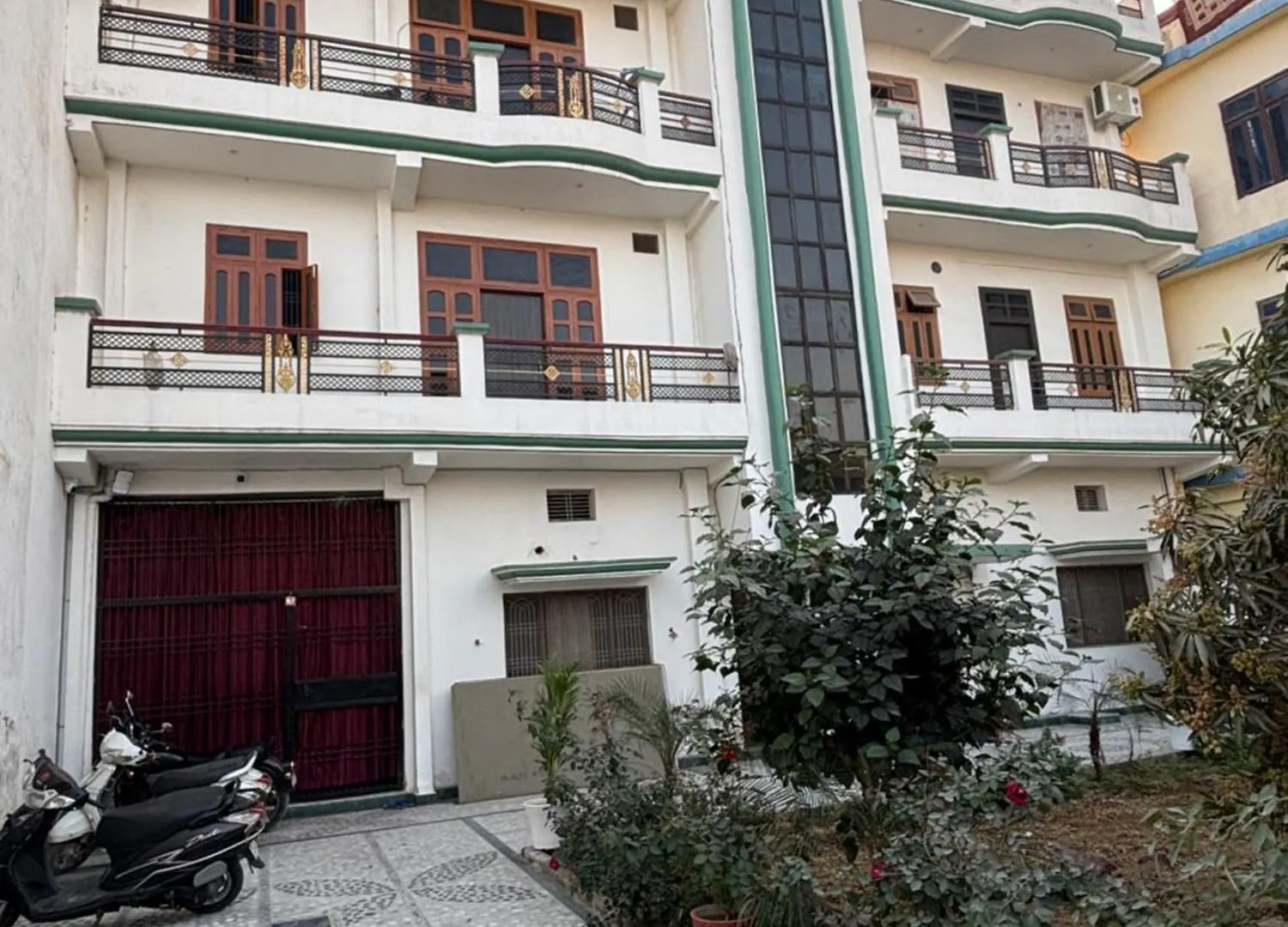 Yash Residency Apartment Varanasi